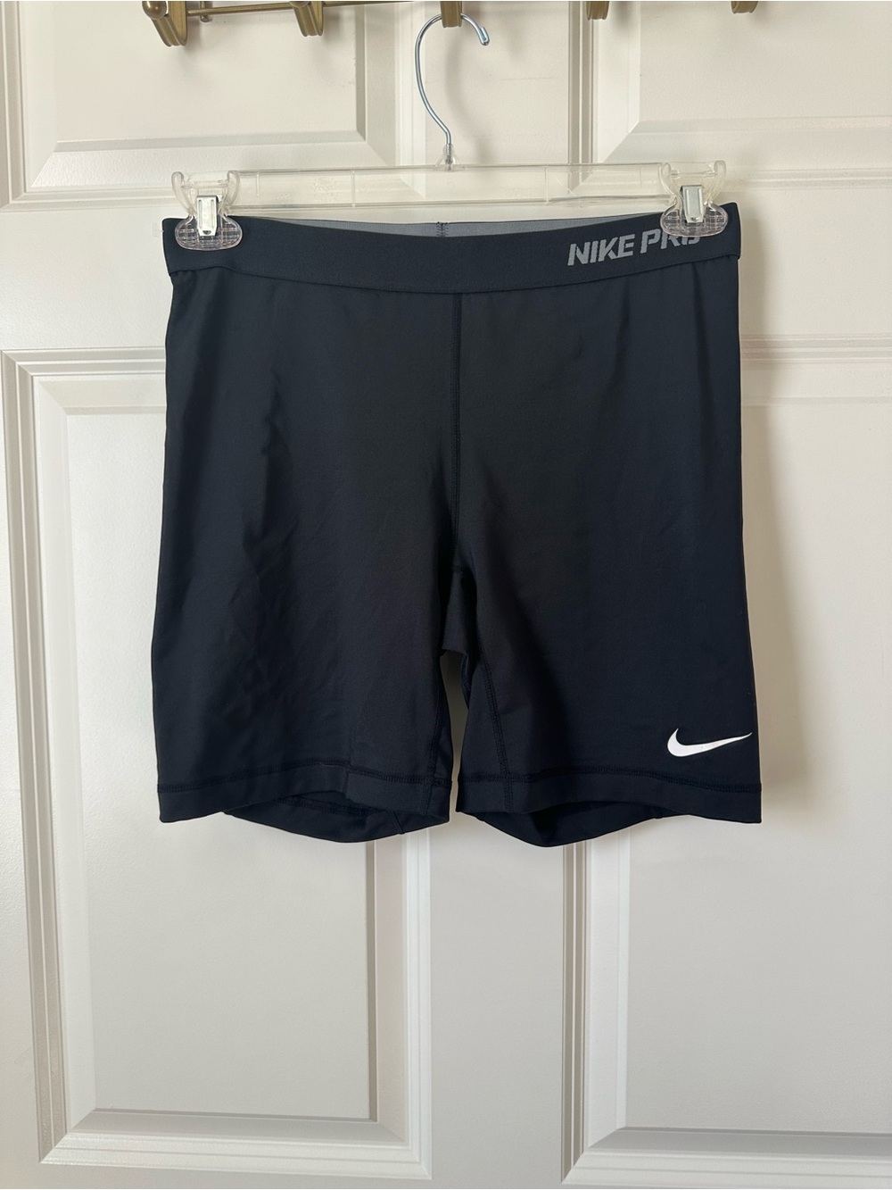 Nike 365 Women's Dri-Fit Black High-Rise Bike Shorts Size L